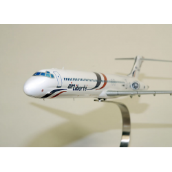 Maquette avion MD-83 Air Liberté en bois