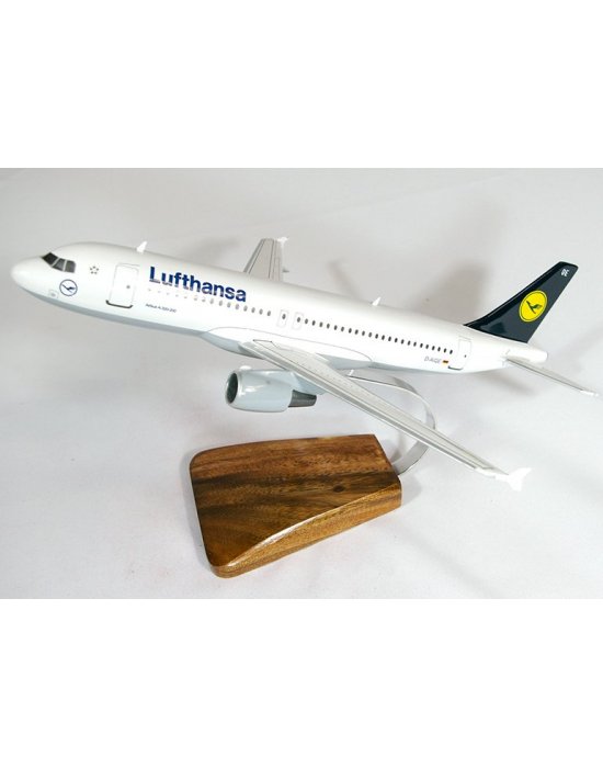Maquette avion Airbus A320 - 200 Lufthansa en bois 