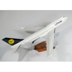 Maquette avion Boeing 747- 400 Lufthansa en bois 