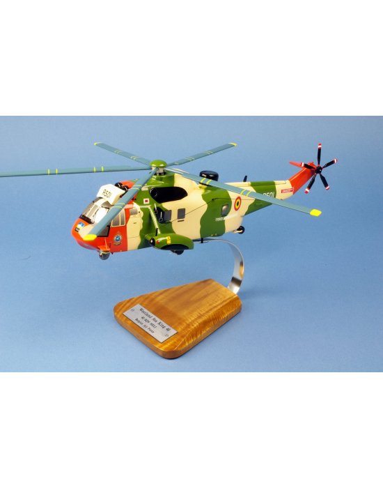 Maquette helicoptere Westland Sea King MK.48 en bois