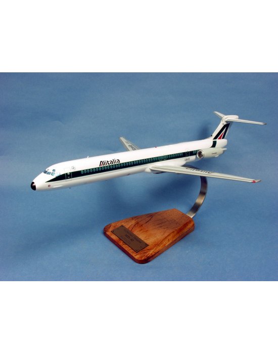 maquette avion McDonnell Douglas MD-82 Alitalia I-DAWA en bois